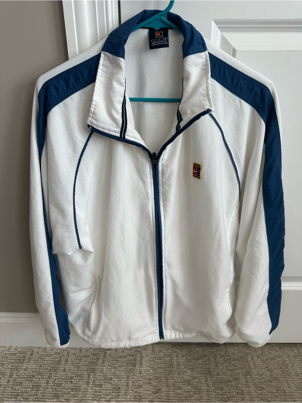 Nike White and Navy Tennis Jacket
